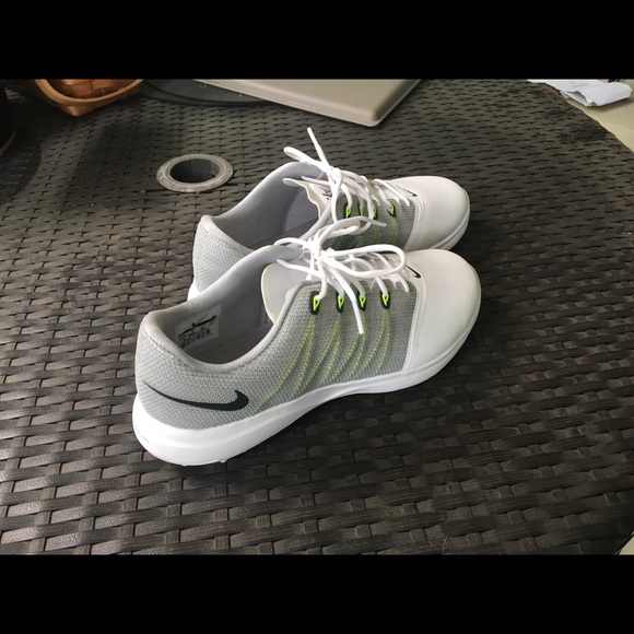 SOLD - Nike Lunarlon Running Shoes - Picture 4 of 6